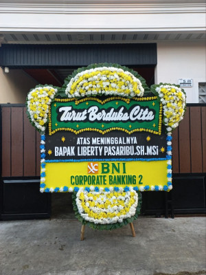 Papan Bunga Duka di Siraman