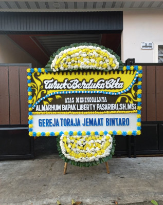 Papan Bunga Duka di Siraman