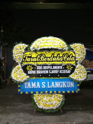 Papan Bunga Duka di Siraman